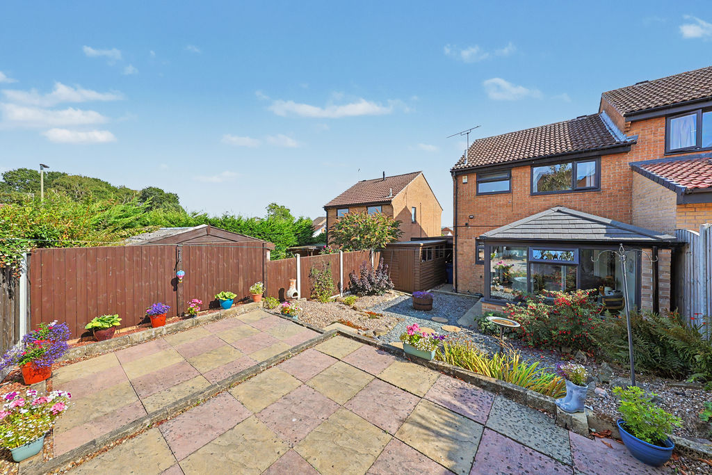 Braemar Close New Whittington